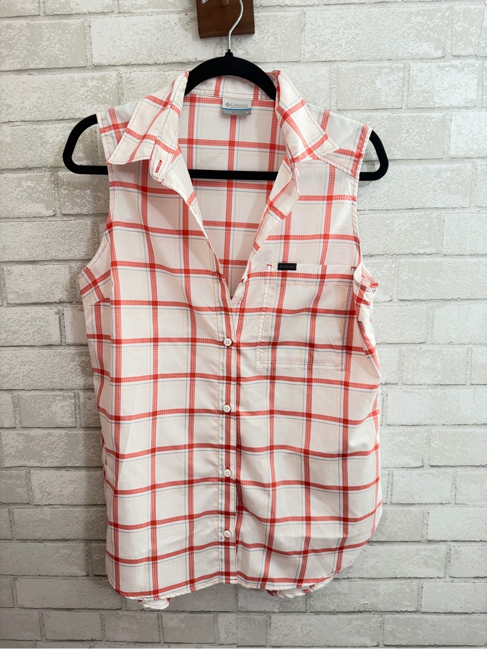 Columbia White and Coral Plaid Sleeveless Button-Down Shirt #3113